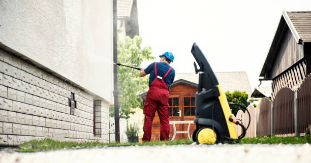 Animal Enclosure Cleaning in Sealy, TX